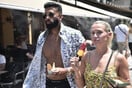 Γλυκιά τουριστική Αθήνα: Σπάστε πιάτα και φωνάξτε ΟΠΑ-ΟΠΑ!