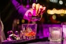 Θεσσαλονίκη: Συνελήφθησαν δύο άτομα για πώληση αλκοόλ σε 14χρονες 