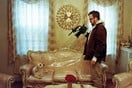 O John Wilson δεν μπορεί να σταματήσει να κινηματογραφεί τα παράδοξα της Νέας Υόρκης