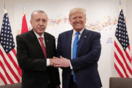 Bloomberg: Ερντογάν και Τραμπ θα συναντηθούν απόψε στη Χάγη