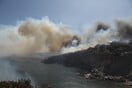 Φωτιά στην Παλαιά Φώκαια: Σε ύφεση η πυρκαγιά - Αποκαταστάθηκε η κυκλοφορία στην Αθηνών-Σουνίου