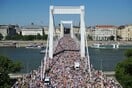 «Η αγάπη και η ελευθερία δεν απαγορεύονται» - Η ιστορική προσέλευση στο Budapest Pride σε εικόνες
