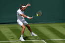 Στέφανος Τσιτσιπάς: Εκτός Wimbledon λόγω ενοχλήσεων στη μέση