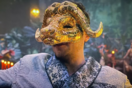 Ο δημιουργός του Squid Game, αποκαλύπτει πως οι κακοί της σειράς «μοιάζουν» με γνωστό δισεκατομμυριούχο
