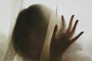 Ομαδικός βιασμός 14χρονης στον Πειραιά: «Τι να σου πω μαμά, ότι με βίασαν;»