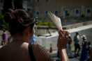 Καύσωνας: Οδηγίες προστασίας για τις ευάλωτες ομάδες πληθυσμού από τον Ελληνικό Ερυθρό Σταυρό 