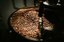 Ο Τραμπ απειλεί τη Βραζιλία με δασμούς 50% και η τιμή του καφέ παίρνει την ανηφόρα