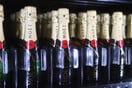 Η Moët στη δίνη εργασιακών σκανδάλων: Μοιάζει με «παλιομοδίτικη βασιλική αυλή μισογύνηδων»