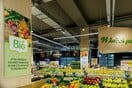 Στην ΑΒ Βασιλόπουλος, η βιωσιμότητα ξεκινά από το ράφι και φτάνει στην καρδιά της κοινωνίας