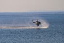 Πτώση ελικοπτέρου στην Ελευσίνα - Σώα τα τρία μέλη του πληρώματος
