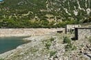 Bloomberg: Η Ελλάδα σχεδιάζει να συγχωνεύσει εκατοντάδες εταιρείες ύδρευσης καθώς η ξηρασία επιδεινώνεται