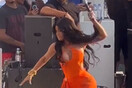 Cardi B: Την μήνυσε γυναίκα στην οποία πέταξε το μικρόφωνο κατά τη διάρκεια συναυλίας
