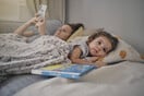 Το να σκέφτεσαι έχει καταντήσει πολυτέλεια: Έρμαια των Smartphone οι φτωχότεροι