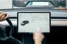 Η Tesla καταδικάστηκε να πληρώσει 243 εκατ. δολάρια ως αποζημίωση έπειτα από θανατηφόρο τροχαίο εξαιτίας του autopilot 