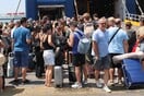 Αναχωρούν τα πλοία που έμειναν δεμένα για ώρες λόγω καιρού