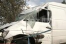 Τροχαίο δυστύχημα στη Θεσσαλονίκη: Φορτηγό πέρασε «καρφώθηκε» σε αυτοκίνητο – Νεκρός 67χρονος οδηγός