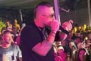 Ο τράπερ Rack διέκοψε συναυλία του γιατί 15χρονος έπινε αλκοόλ: «Το πίνεις και πας νοσοκομείο… Μην ξαναπιείς μπροστά μου»