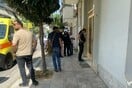 Γυναικοκτονία στον Βόλο: «Βλέπουμε κάποιον ξαπλωμένο στο έδαφος» - Κάτοικος κάλεσε το 100