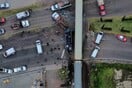 Μεξικό: Η στιγμή που τρένο παρέσυρε διώροφο λεωφορείο - Τουλάχιστον 10 νεκροί