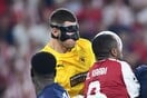 Champions League: Γιατί ο τερματοφύλακας της Πάφου φοράει μάσκα