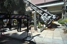 Γλυφάδα: Γερανός έπεσε σε καφετέρια