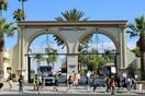 Ο Τραμπ ανακοίνωσε πως θα επιβάλλει δασμό 100% σε ταινίες που παράγονται εκτός ΗΠΑ