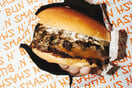 Smash'n Bun: Η νέα εποχή του smash burger μέσα από την υπογραφή του σεφ Μιχάλη Νουρλόγλου