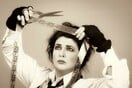 Η Κέιτ Μπους «τρέχει» ξανά για τα παιδιά του πολέμου