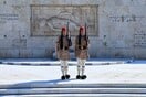 ΣΥΡΙΖΑ για Άγνωστο Στρατιώτη: Η κυβέρνηση φέρνει νομοθετική ρύθμιση για να εκδικηθεί τη νίκη Ρούτσι