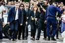 Συγκίνησε η Κατερίνα Σακελλαροπούλου στην κηδεία Σαββόπουλου: «Θα σου την προσέχουμε την Άσπα, να είσαι ήσυχος»