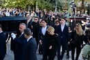 Με τραγούδια και δάκρυα η Ελλάδα αποχαιρέτησε τον Διονύση Σαββόπουλο