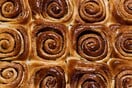 Cinnamon Rolls: Αυτά είναι τα 9 πιο αφράτα της πόλης 