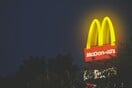 McDonald's: Συνδικάτα κατηγορούν την εταιρεία για «επαναλαμβανόμενη παρενόχληση» σε βάρος «κυρίως έφηβων» εργαζομένων