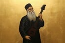 Είναι παπάς. Έβγαλε metal δίσκο. Έγινε σταρ σε μια νύχτα. Μιλά στη LIFO.