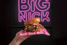 Big Nick: Εδώ το μπέργκερ είναι προσωπική υπόθεση