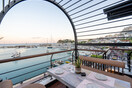 Horizon Rooftop Of Senses: Το rooftop του Μικρολίμανου με θέα την αθηναϊκή Ριβιέρα