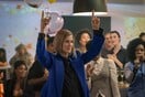 Η Ρόζαμουντ Πάικ λέει ότι απόλαυσε να «αντικειμενοποιεί» άνδρες στη νέα της ταινία