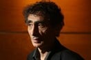 Γκάμπορ Ματέ: «Τα smartphones είναι σχεδιασμένα να ανεβάζουν την ντοπαμίνη, όπως η κοκαΐνη»