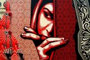 Smartphones, φτηνά λαδερά και αγάπη για την Αθήνα!