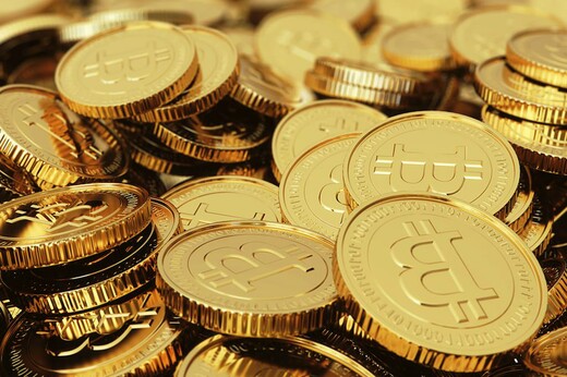 Τα νομίσματα εξόρυξης Bitcoin αριστερά