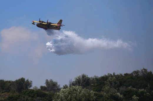 Πυροσβεστική: 48 φωτιές σε δασικές και αγροτικές περιοχές καταγράφηκαν το τελευταίο 24ωρο