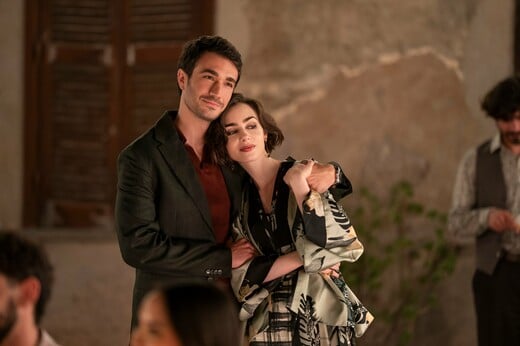 «Emily in Paris»: Κυκλοφόρησε το teaser της 5ης σεζόν