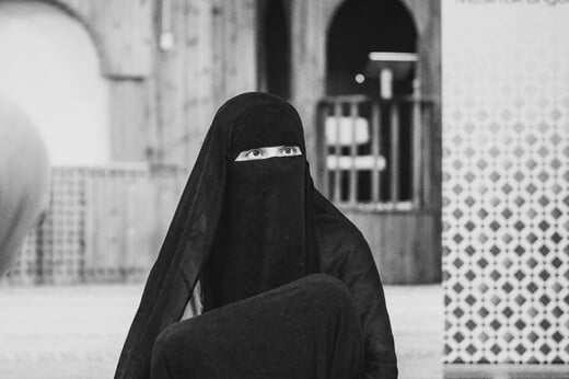 ΔΑΝΙΑ ΜΠΟΥΡΚΑ ΑΠΑΓΟΡΕΥΣΗ ΣΧΟΛΕΙΑ ΠΑΝΕΠΙΣΤΗΜΙΑ ΝΙΚΑΜΠ