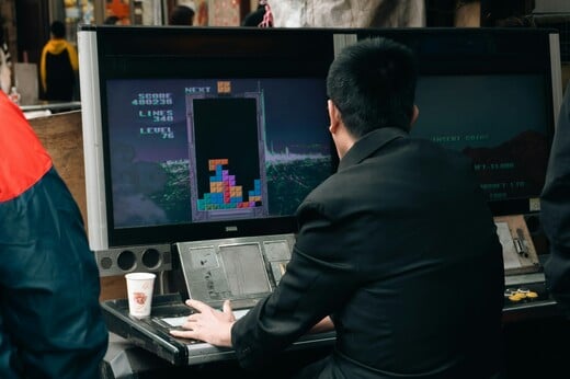 TETRIS ΤΡΑΥΜΑ ΤΡΑΥΜΑΤΙΚΕΣ ΑΝΑΜΝΗΣΕΙΣ