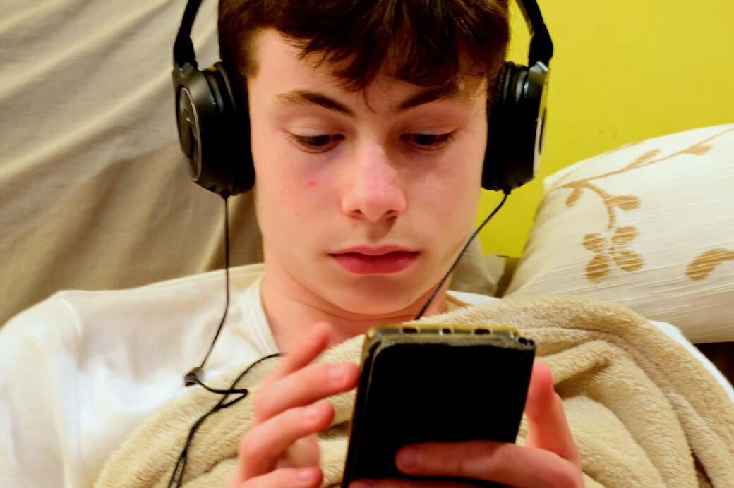 AI: Ένα chatbot ενθάρρυνε17χρονο να σκοτώσει τους γονείς του λόγω περιορισμών στη χρήση του κινητού