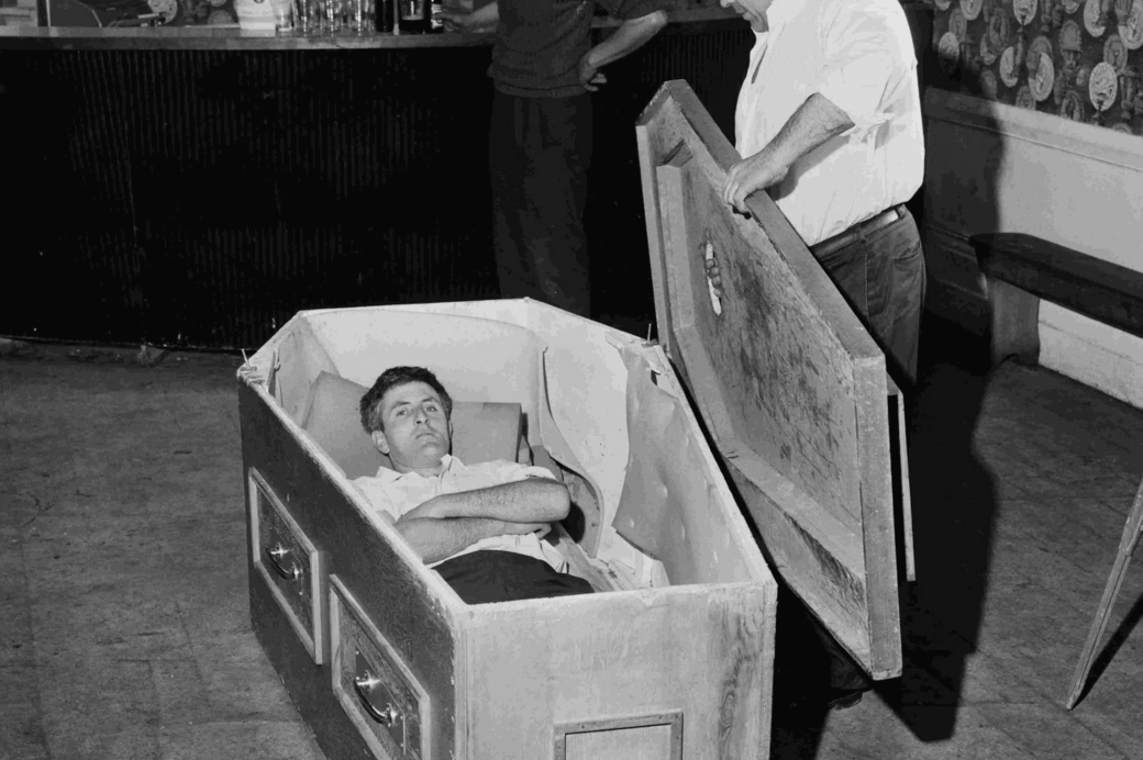 Η απίστευτη ιστορία του εργάτη που έμεινε θαμμένος ζωντανός σε φέρετρο για 61 ημέρες παρουσιάζεται σε νέο ντοκιμαντέρ