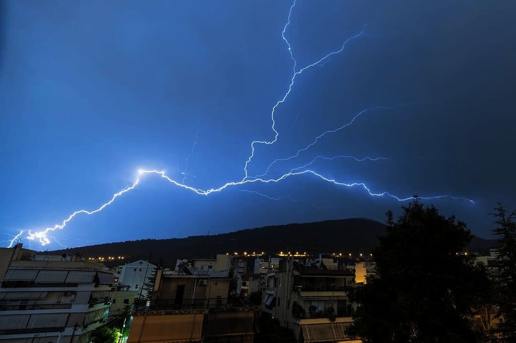 Κακοκαιρία Adel: Επικαιροποιήθηκε το έκτακτο της ΕΜΥ - Πότε υποχωρούν τα επικίνδυνα φαινόμενα