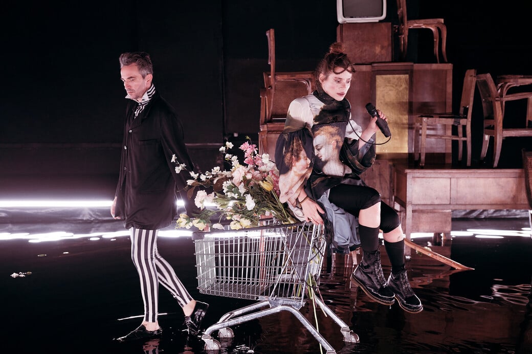 17 παραστάσεις που παίζουν δευτερότριτα