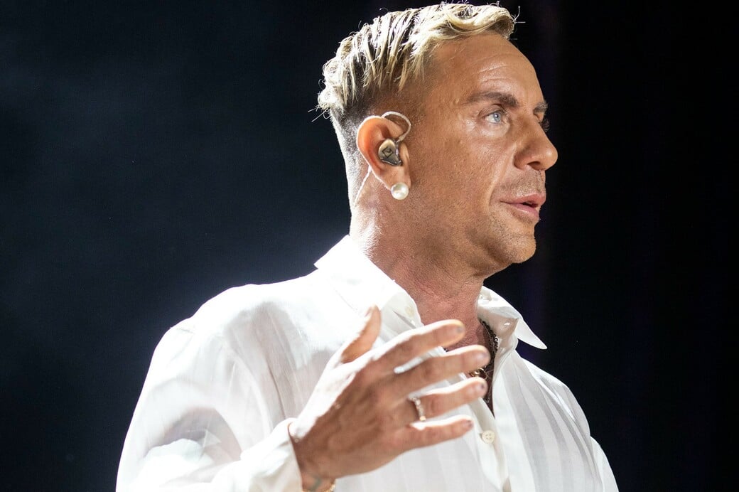 Γιώργος Μαζωνάκης: «Ήμουν μπροστά όταν του είπαν “έτσι θα κάνεις καριέρα”» υποστηρίζει άτομο από το σχήμα