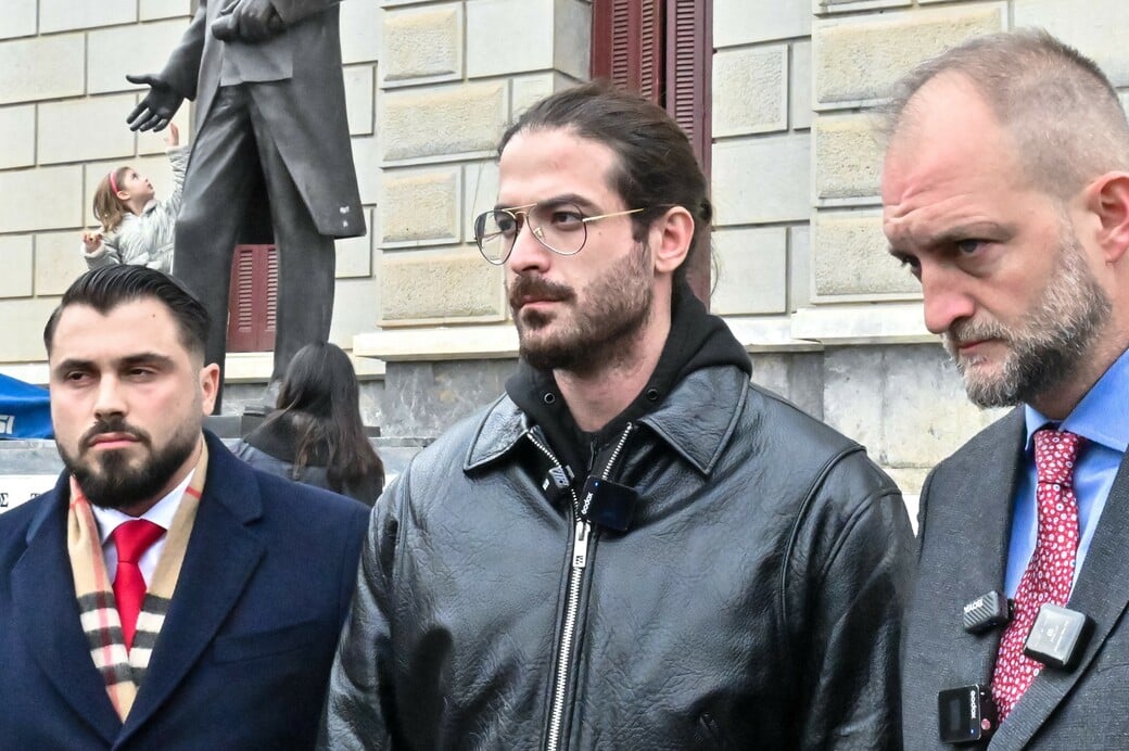 Άρης Μουγκοπέτρος: «Άρχισε να καταναλώνει αλκοόλ, είχε αλλοπρόσαλλη συμπεριφορά» καταγγέλλει η σύζυγός του